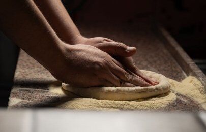 Como funciona o processo de massas para pizzas: guia completo